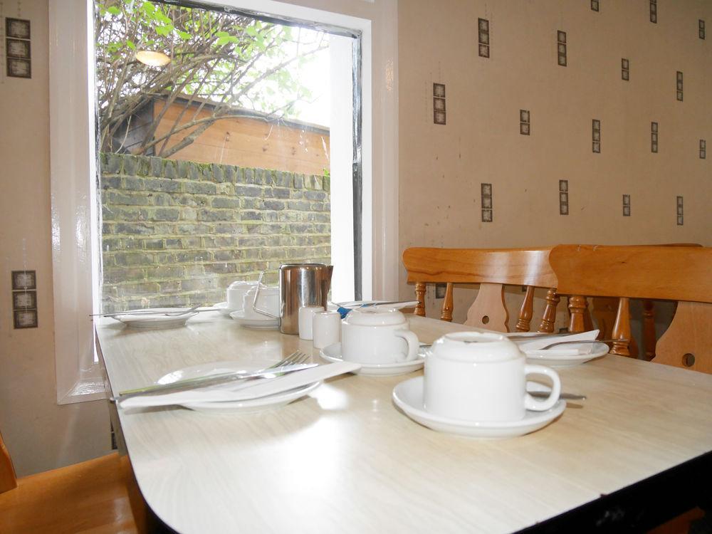 Queens Acomodação com café da manhã  Londres